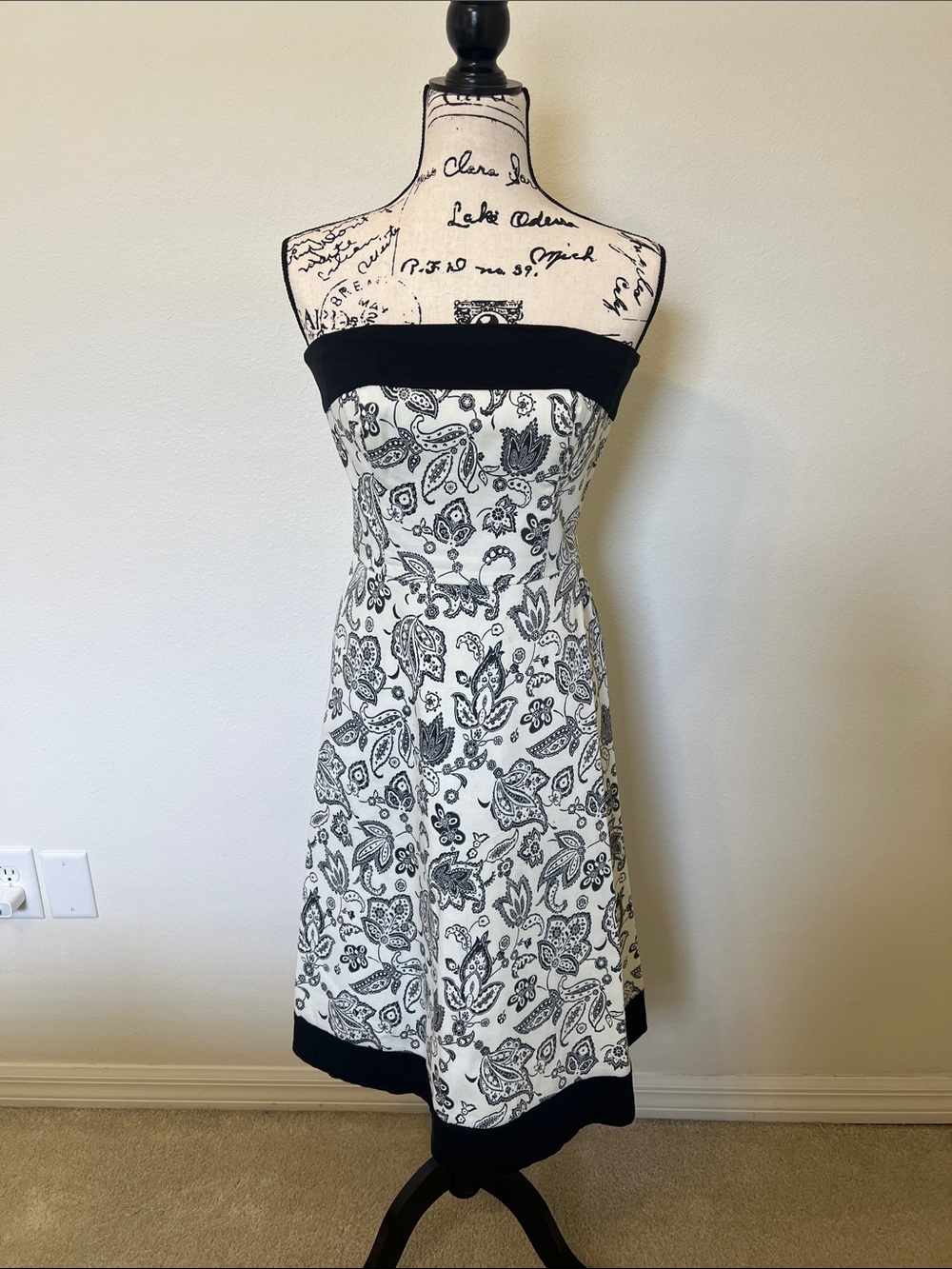 White House Black Market Black & White Strapless Paisley Midi Dress